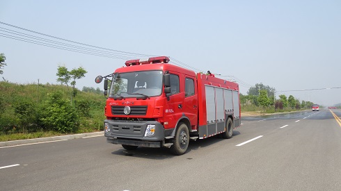 東風天錦消防車