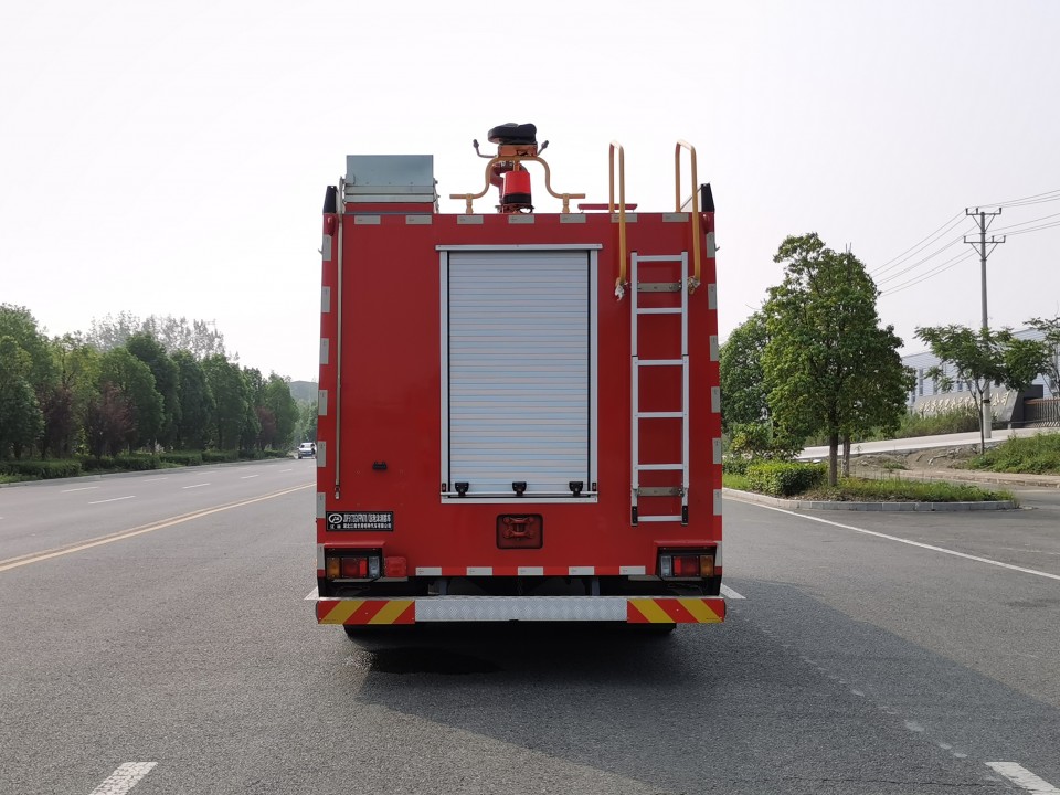 慶鈴泡沫消防車(6.3噸)圖片