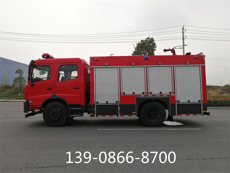 東風145水罐消防車（5.3噸）圖片